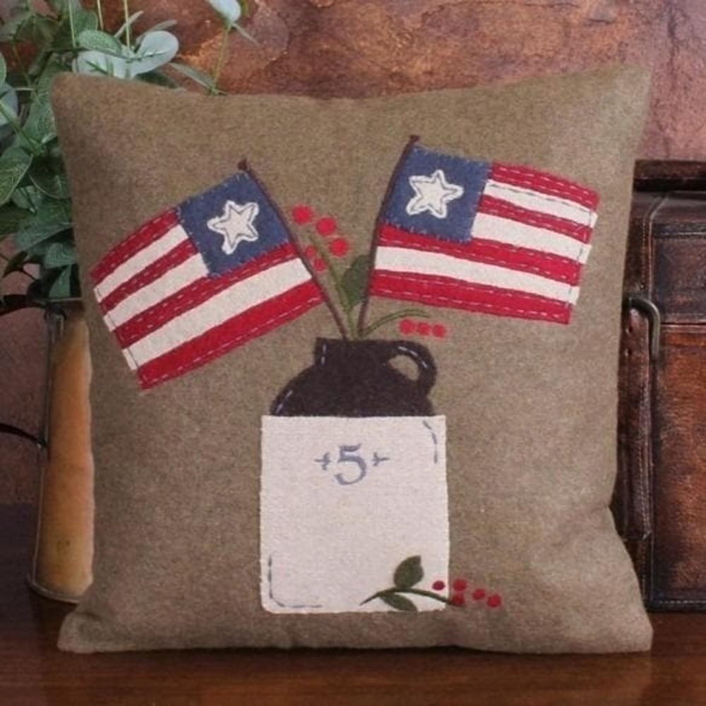 Primitive Colonial Farmhouse American Flag & Crock Wool Felt Pillow 14" New